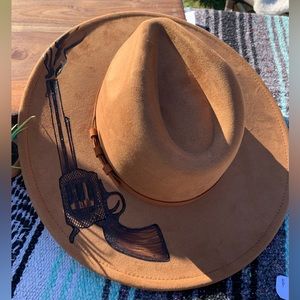 Smokin Pistol Revolver Wide Brim Hat